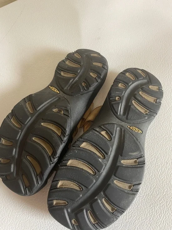 Keen Women’s Brown Slide In Mules. Good Condition. Size 6. - Picture 9 of 10